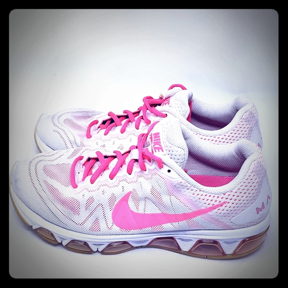 nike tailwind size 7